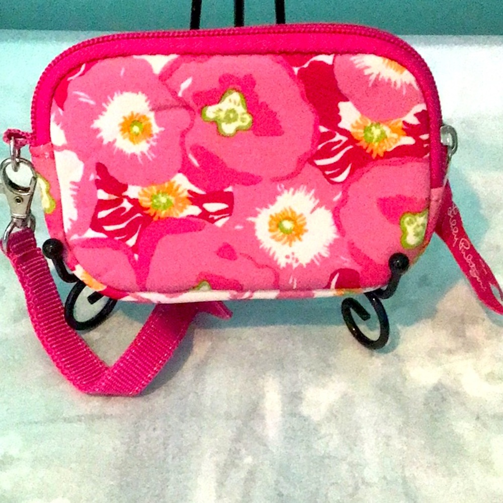 Final sale price❗️Vera Bradley small  pink floral wristlet